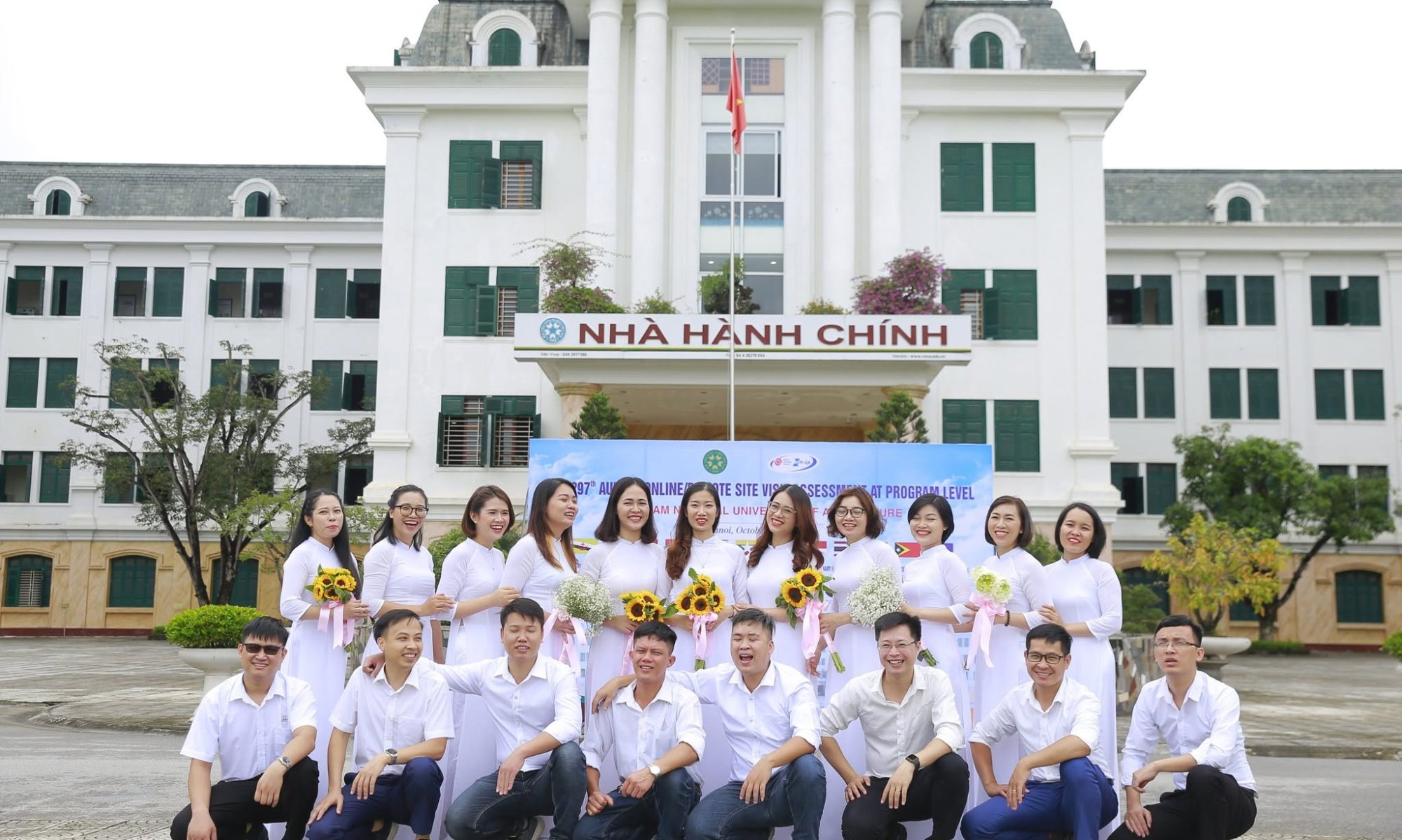 Phan Duyên cùng lớp học - cộng đồng phụ nữ khởi nghiệp
