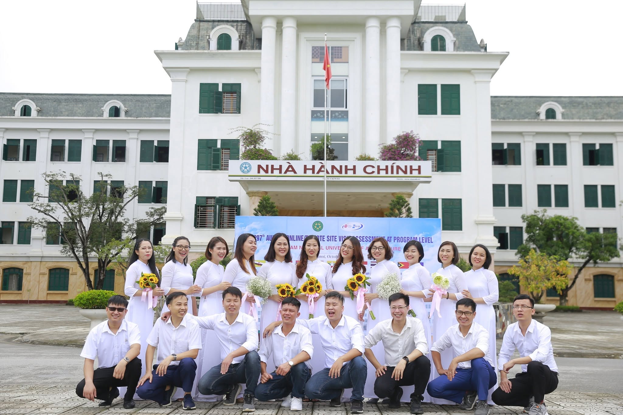 Phan Duyên cùng lớp học - cộng đồng phụ nữ khởi nghiệp