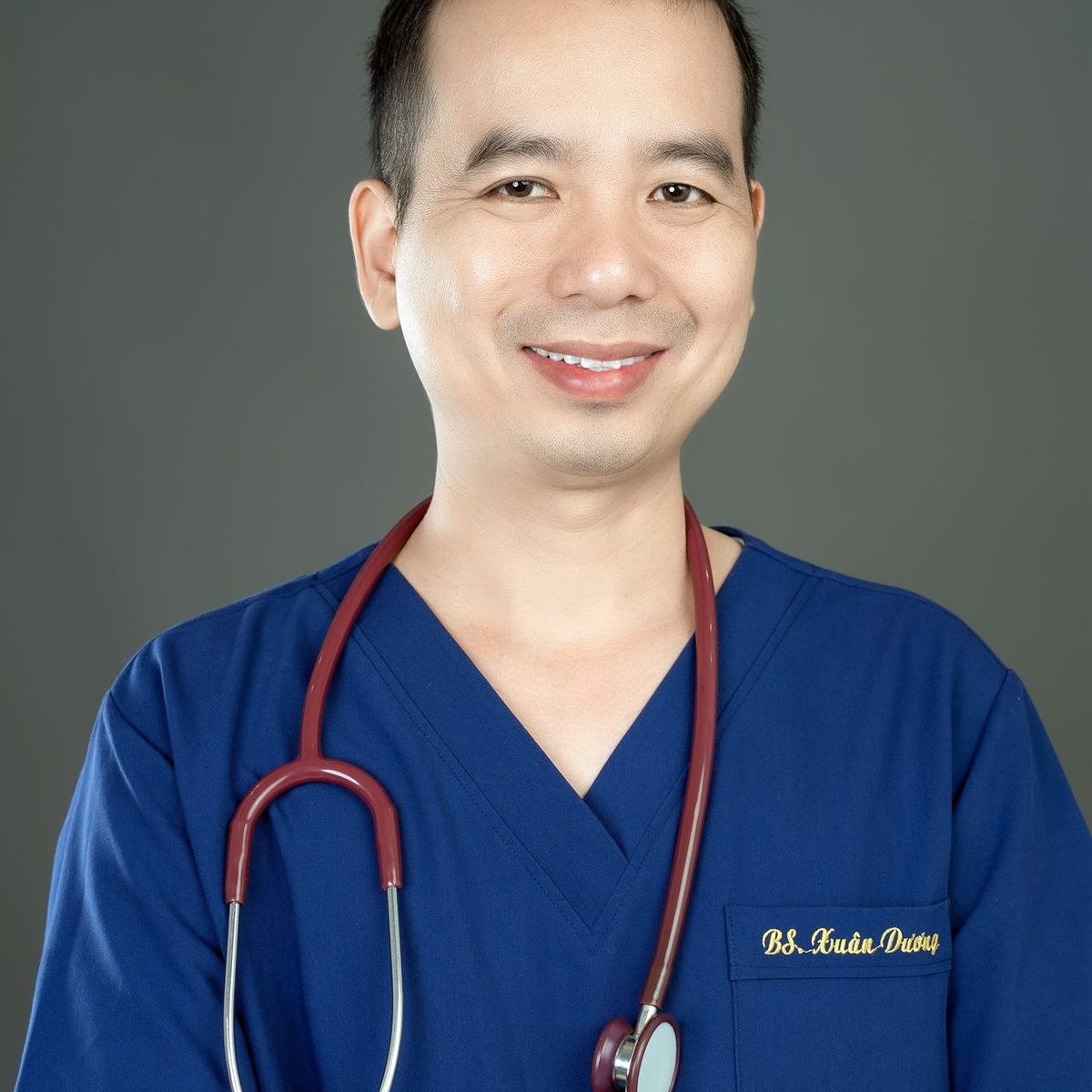 Chân dung bác sĩ Lê Xuân Dương