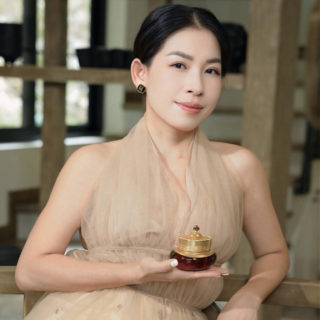 Chân dung chị Nguyễn Thị Lan Phương — CEO shop mỹ phẩm Sang Trọng Quyến Rũ